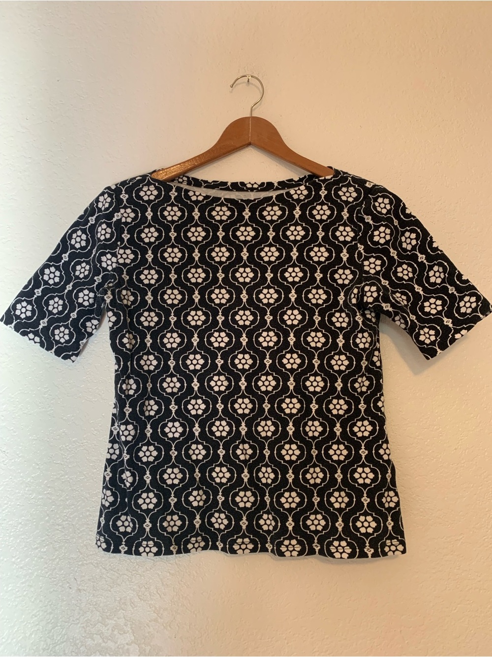 Charter Club Black White Geometric Floral Short Sleeve Tee 100% Pima Cotton PS